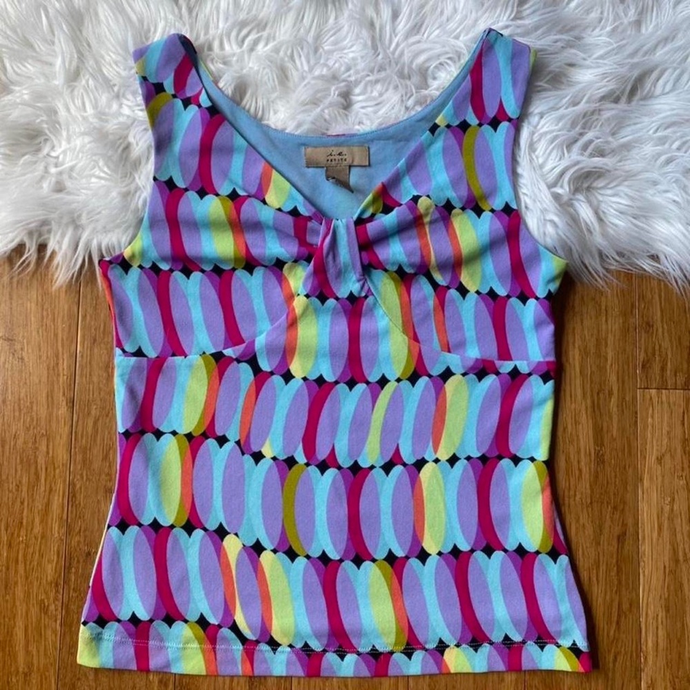 Abstract Micro Mesh Top - Picture 2 of 4